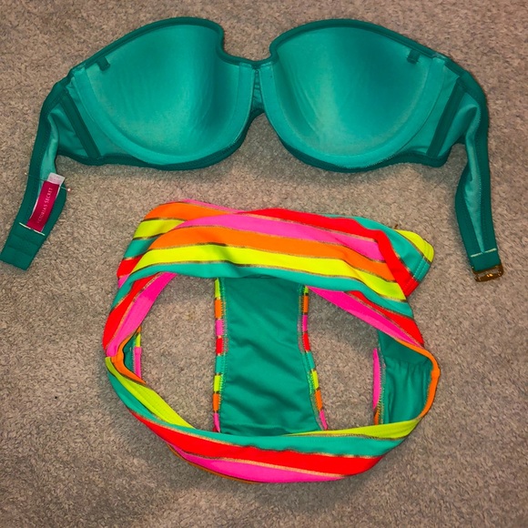 🌈 🤩HOST PIC! 🌈 ⭐️ Victoria’s Secret Bikini - Picture 5 of 7